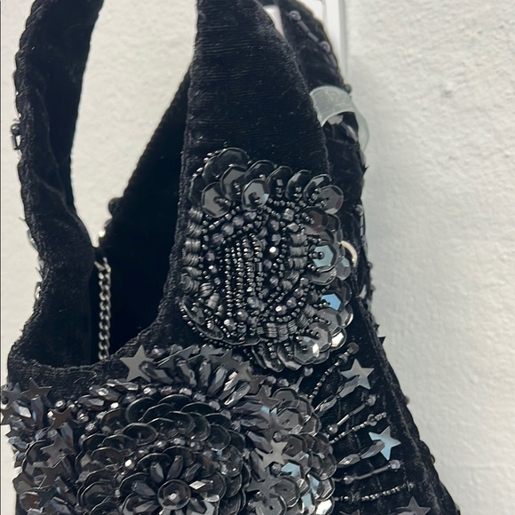 ✨Glamorous Black Sparkle Hobo Bag 🖤🤍 - Picture 6 of 10